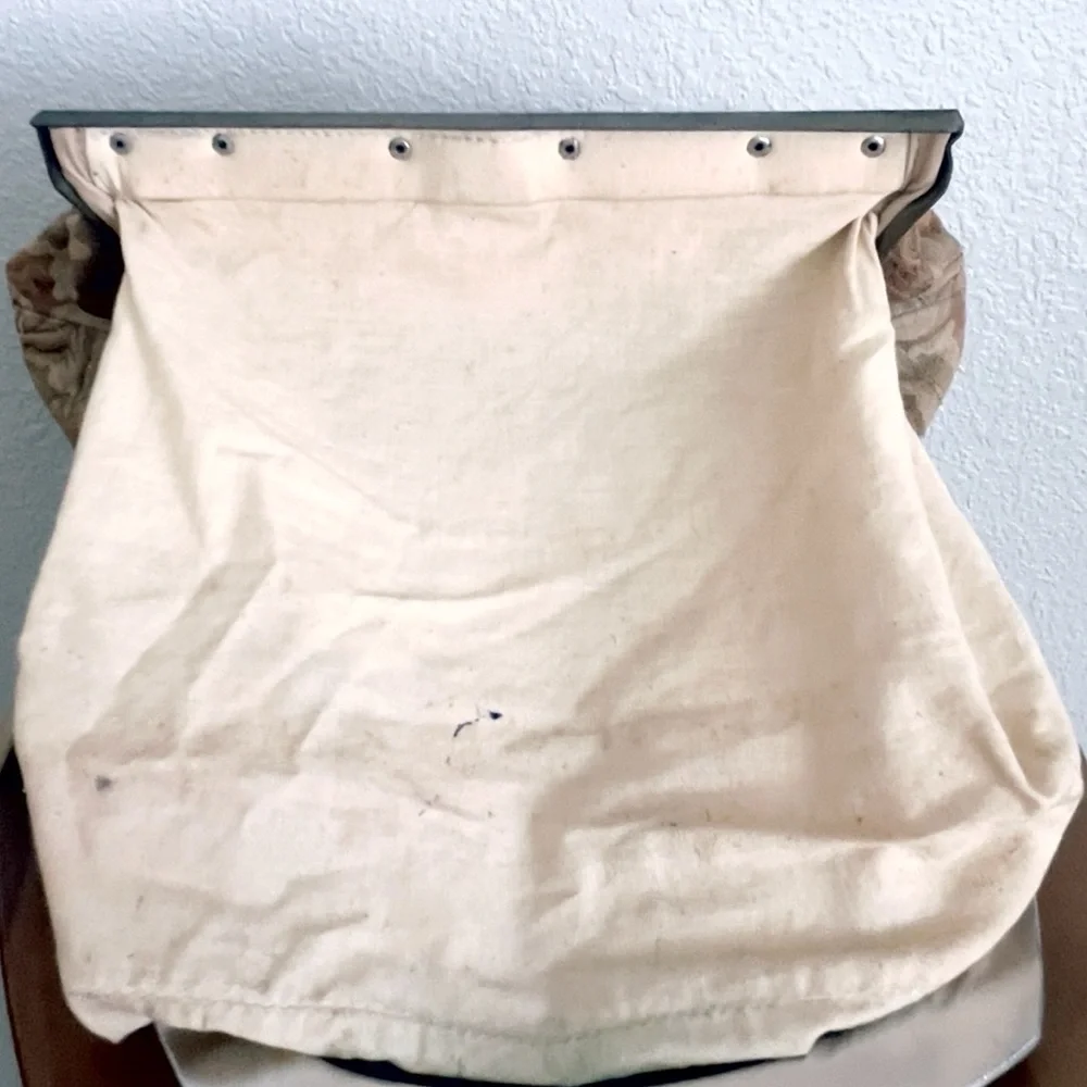 Vintage 70s Early Carpetbags of America Tapestry Doctor Bag Rococo Artsy Brass